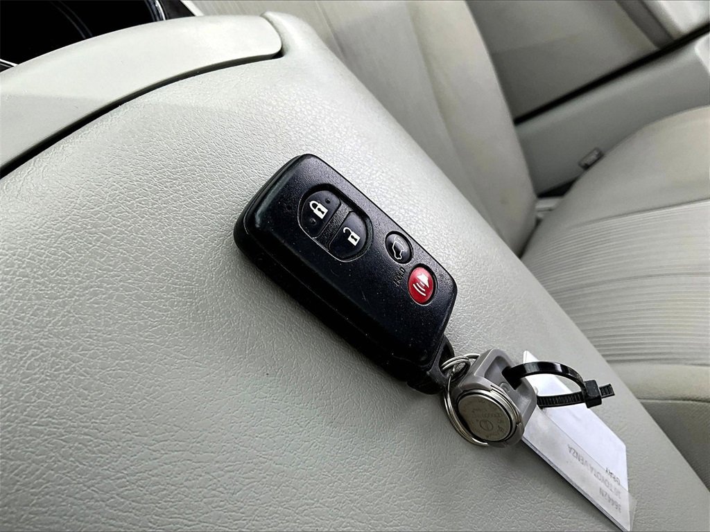 Used 2010 Toyota Venza image 9
