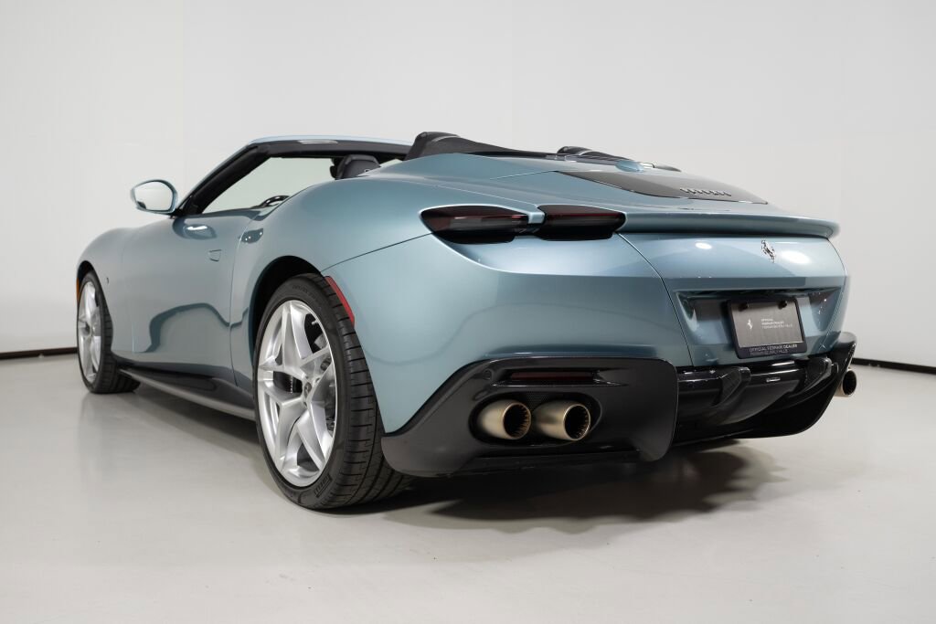 Used 2024 Ferrari Roma Spider image 7