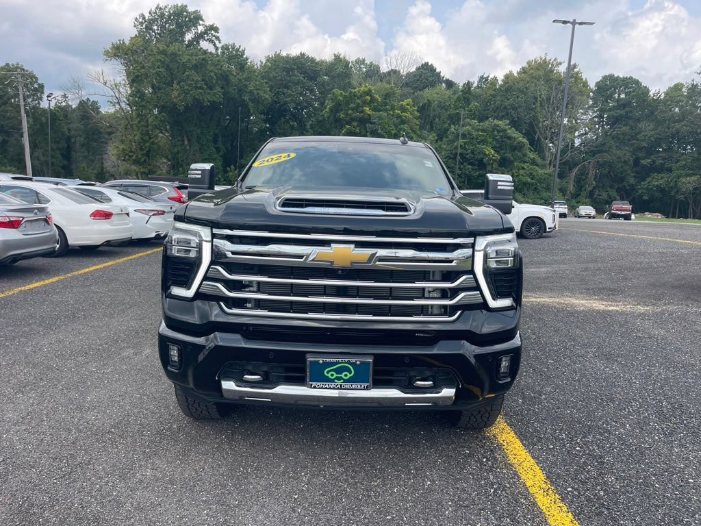 Used 2024 Chevrolet Silverado 2500 High Country w/ Technology Package AWD/4WD image 8
