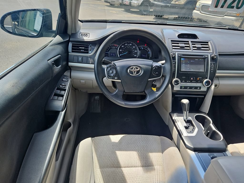 Used 2012 Toyota Camry LE FWD image 12