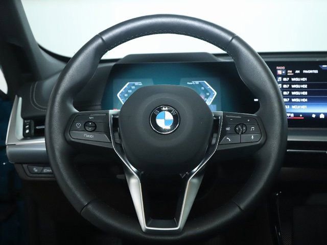 Used 2025 BMW X1 xDrive28i AWD/4WD image 27