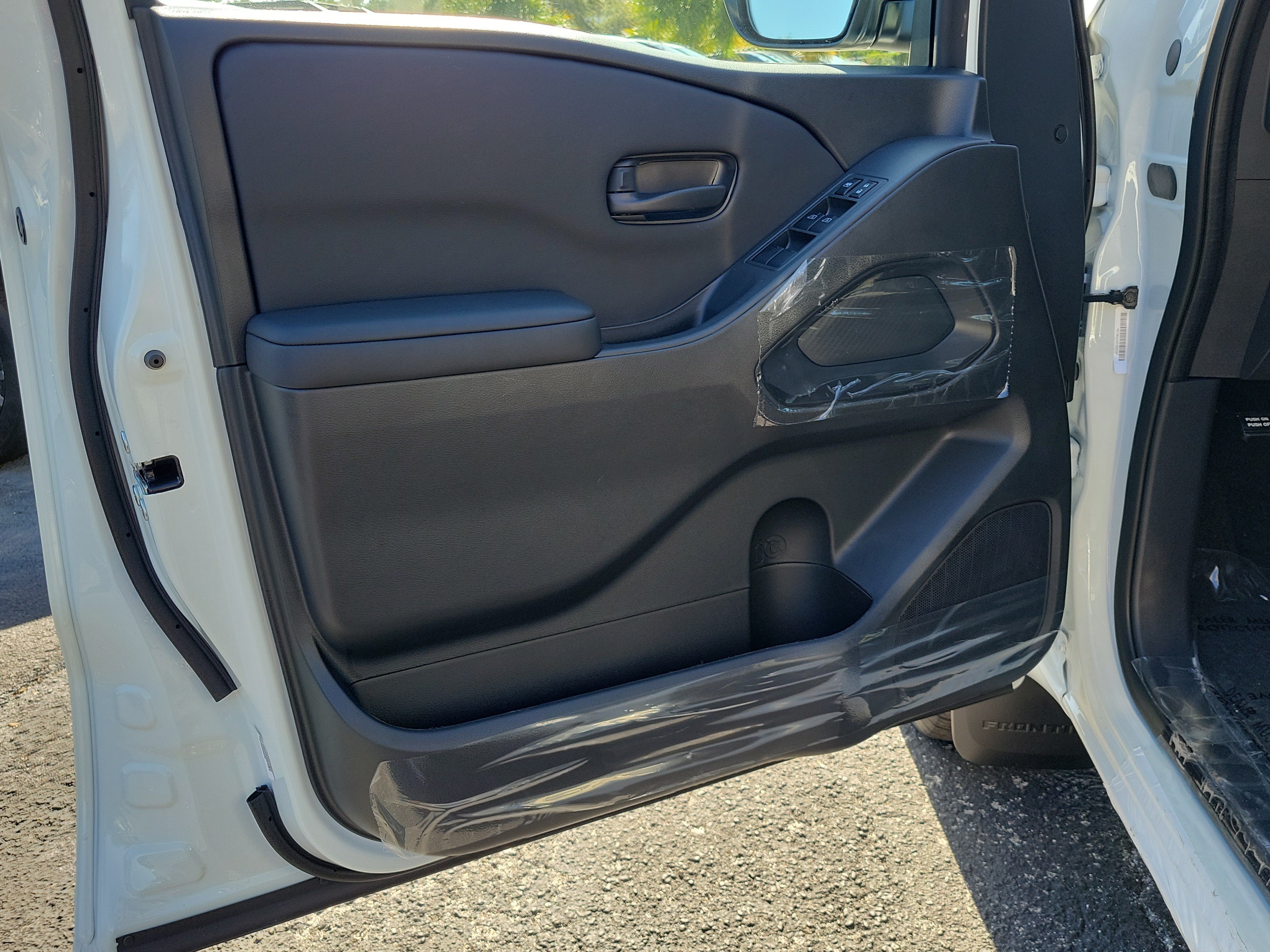 New 2027 Nissan Frontier S w/ S Utility Package RWD image 11