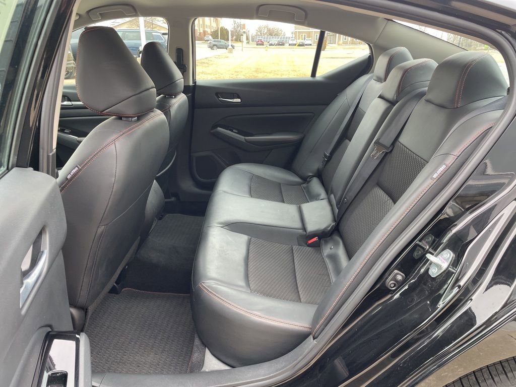 Used 2025 Nissan Altima 2.5 SR image 10