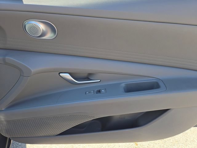 Used 2023 Hyundai Elantra Blue FWD image 23