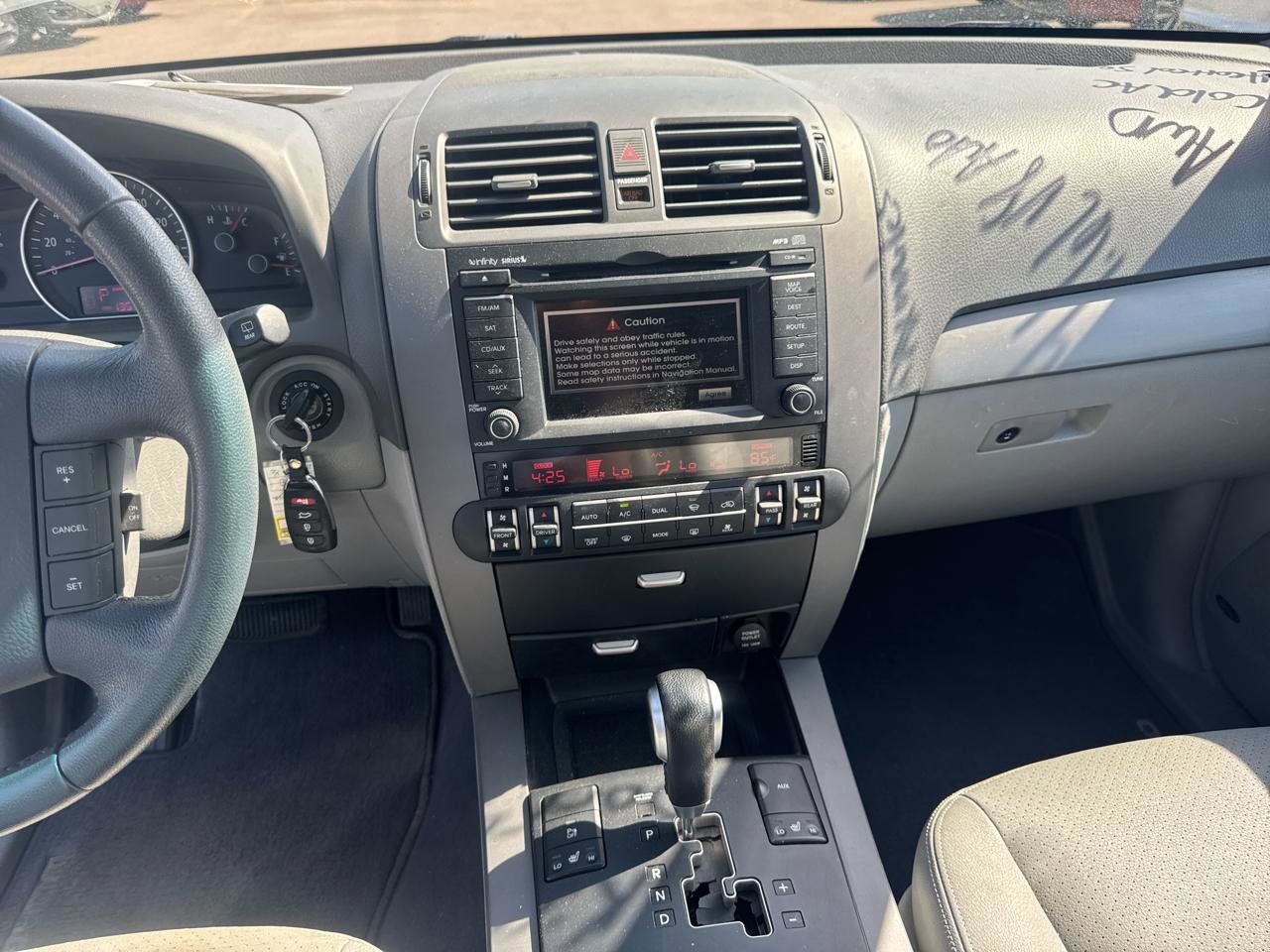 Used 2009 Kia Borrego EX w/ Premium Pkg AWD/4WD image 10