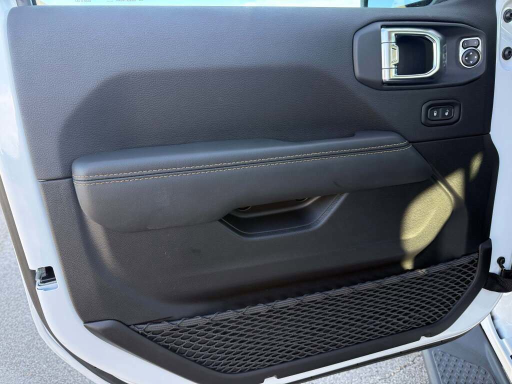 New 2026 Jeep Gladiator Sport image 20