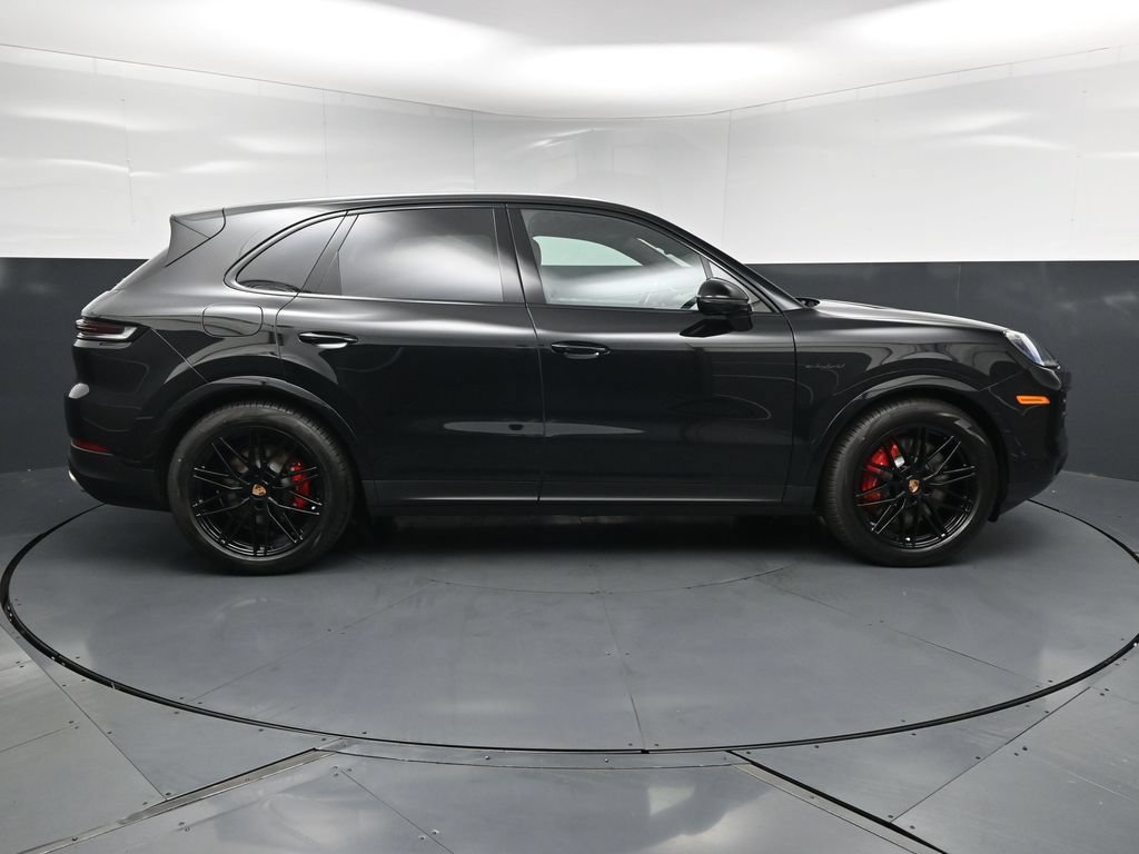 New 2026 Porsche Cayenne S AWD/4WD image 11