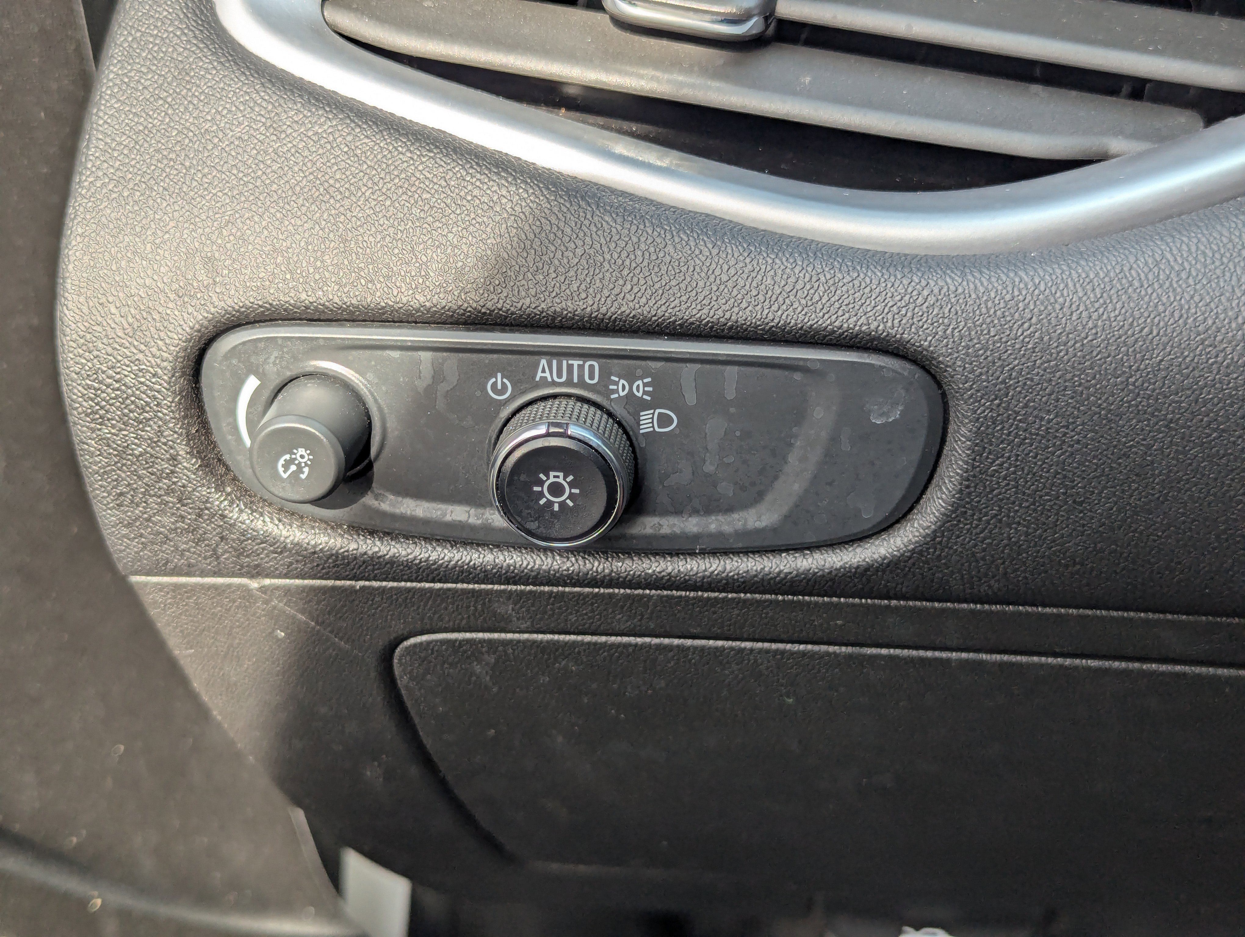 Used 2023 Chevrolet Malibu LT image 29