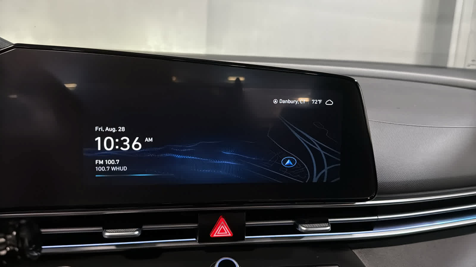 Used 2024 Hyundai Elantra SEL FWD image 15