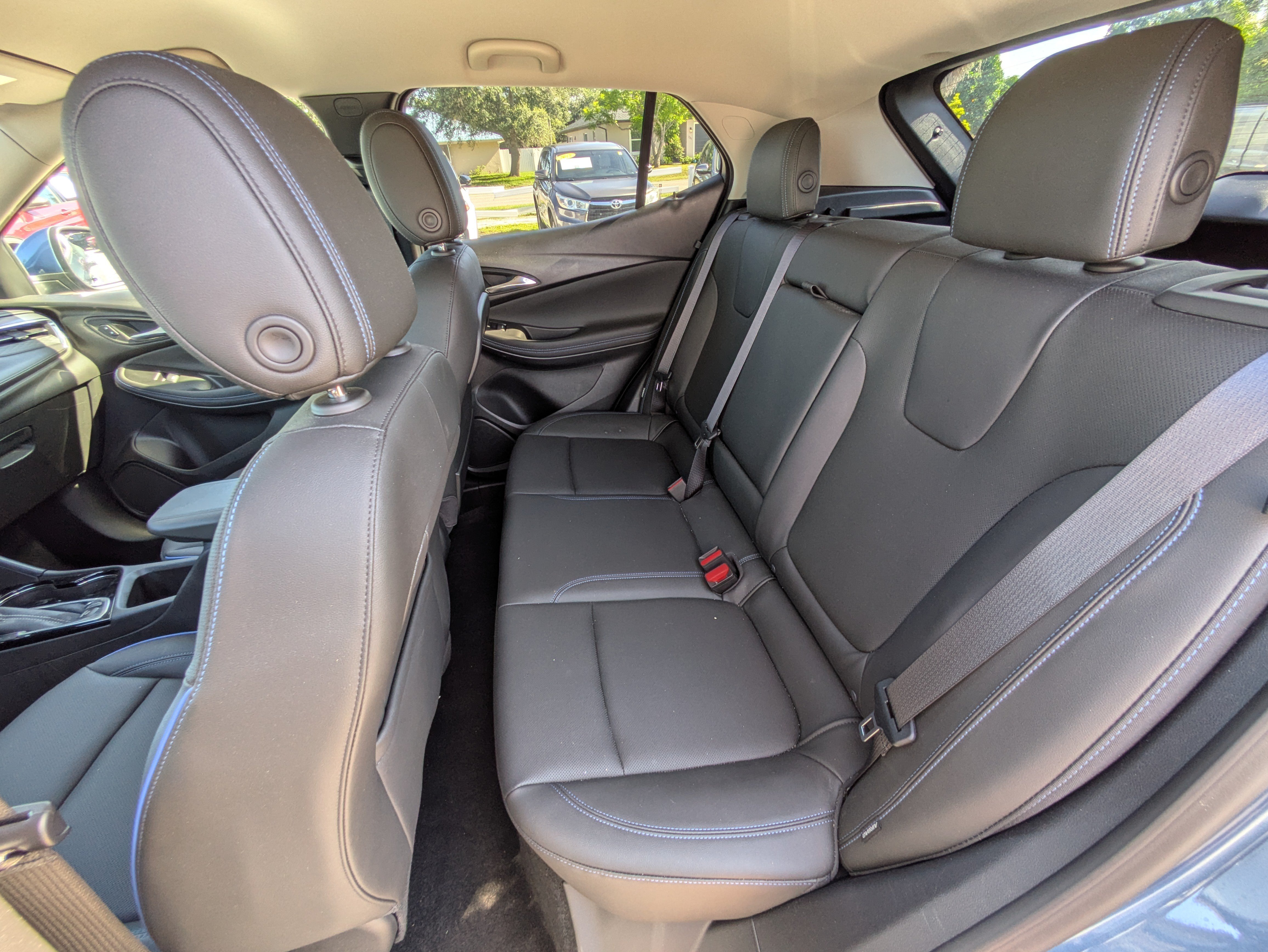 Used 2025 Buick Encore GX Sport Touring w/ Advanced Technology Package FWD image 14