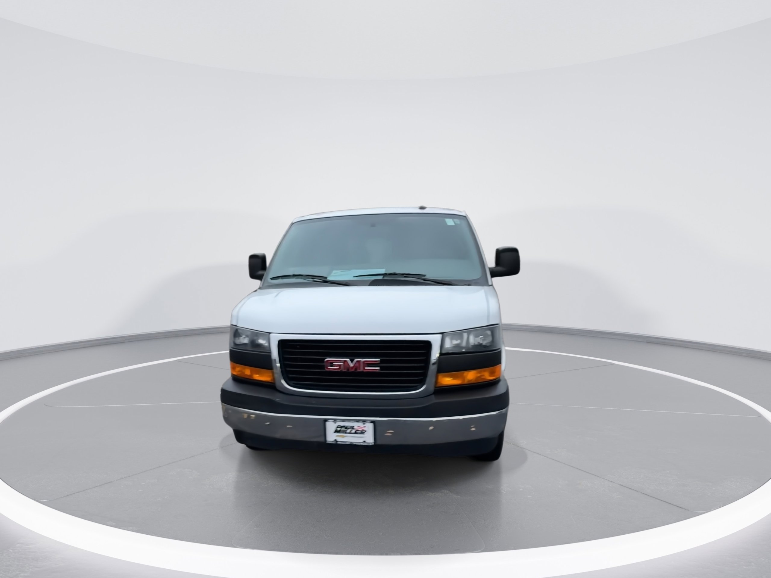 Used 2021 GMC Savana 2500 w/ Driver Convenience Package image 3