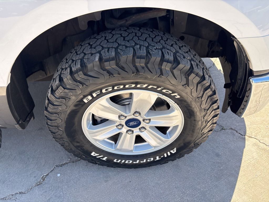 Used 2015 Ford F150 XLT w/ Equipment Group 301A Mid AWD/4WD image 12