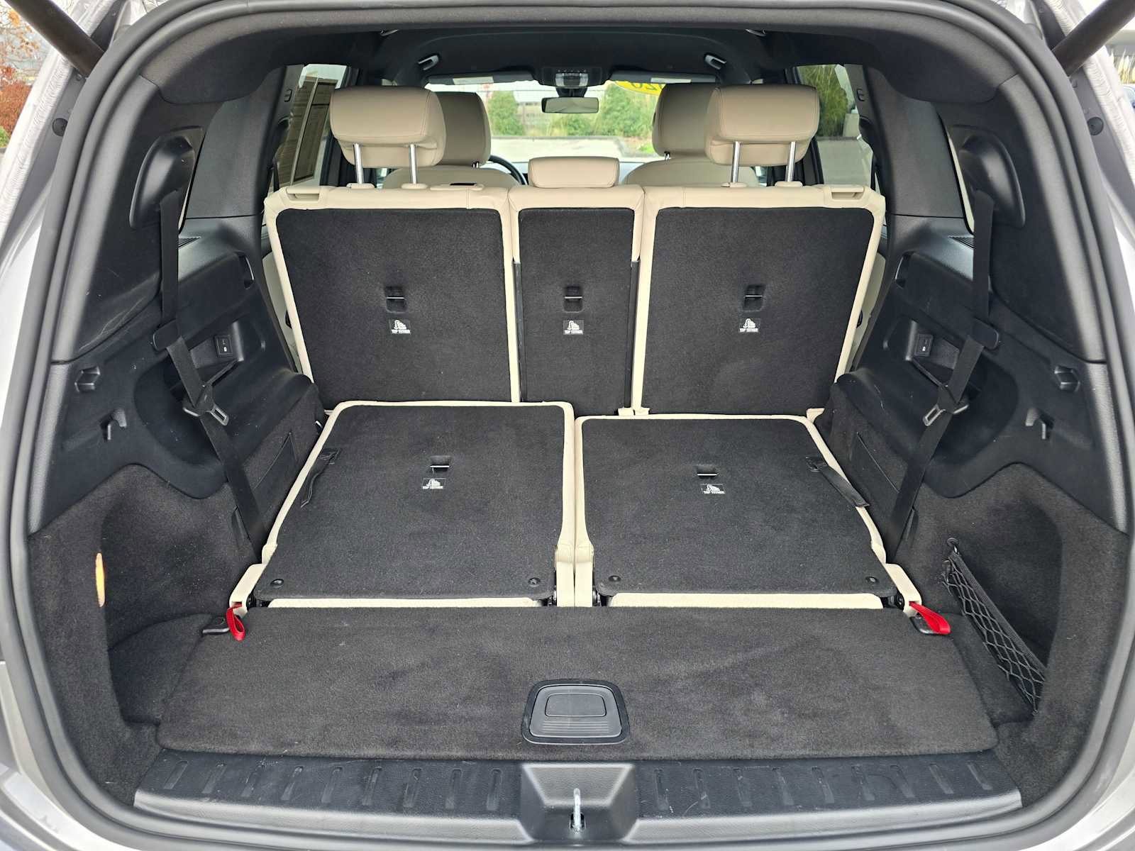 Used 2020 Mercedes-Benz GLB 250 4MATIC image 16