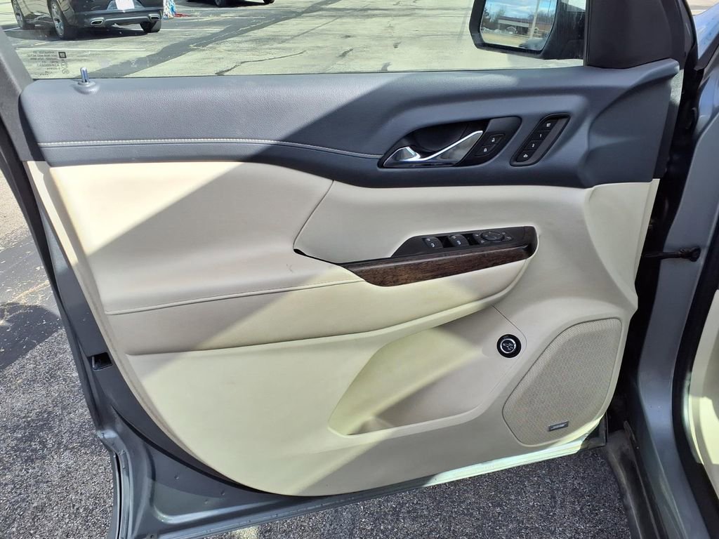 Used 2023 GMC Acadia Denali w/ Denali Ultimate Package image 24