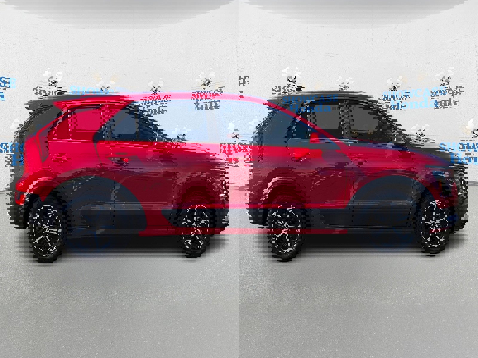 Used 2024 Kia Niro LX image 9