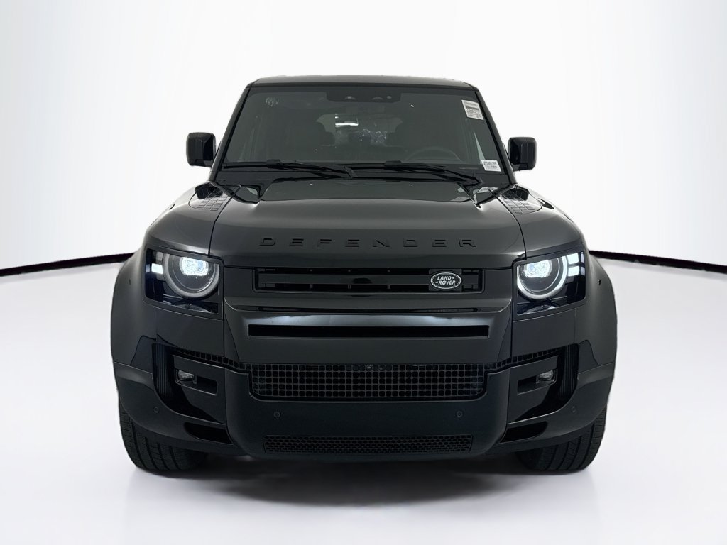 New 2026 Land Rover Defender 130 V8 AWD/4WD image 2