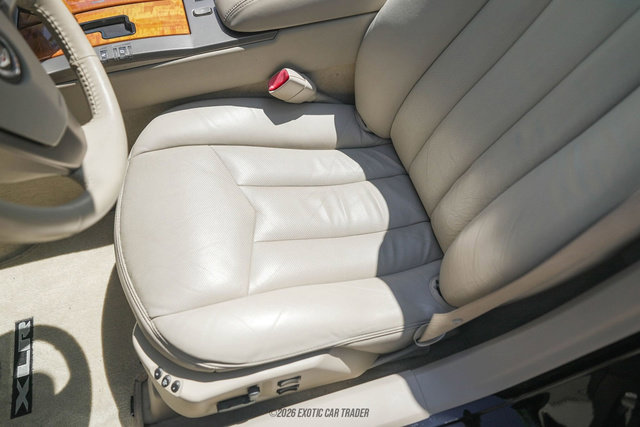 Used 2004 Cadillac XLR image 33