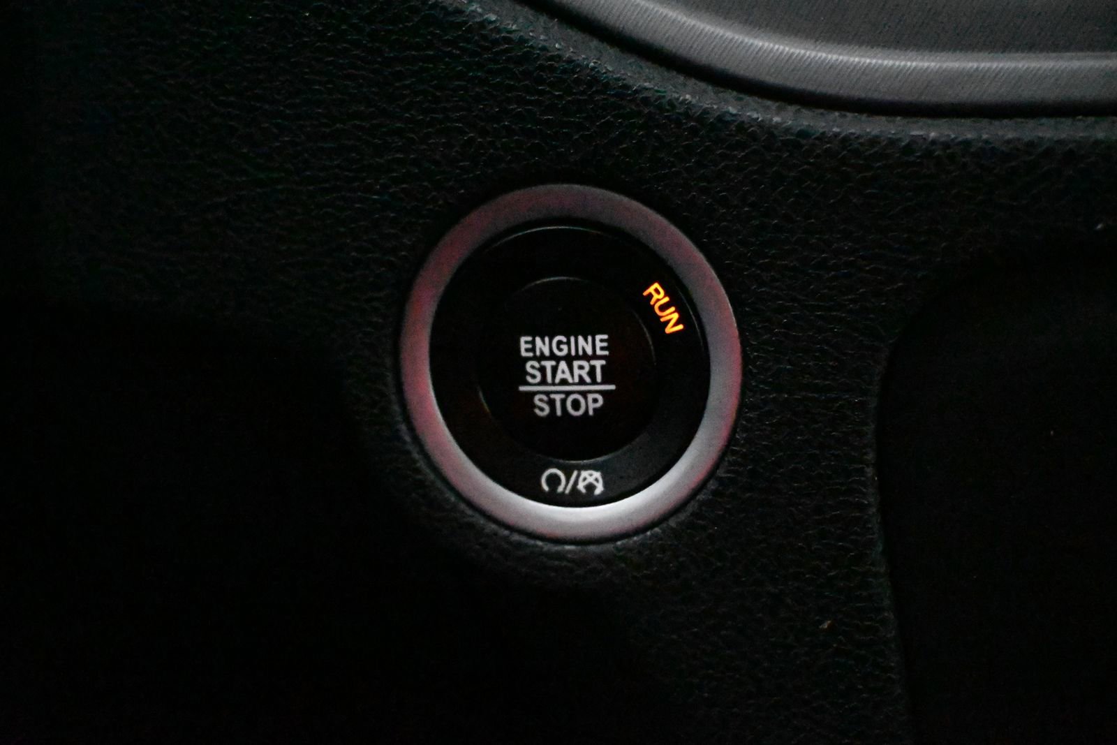 Used 2023 Dodge Charger SXT image 14