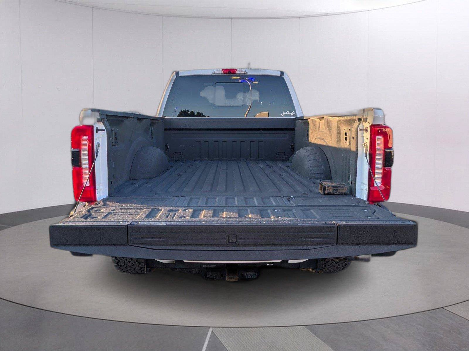 Used 2024 Ford F250 Lariat w/ Lariat Ultimate Package AWD/4WD image 5