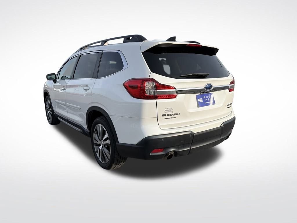 Used 2022 Subaru Ascent Limited image 4