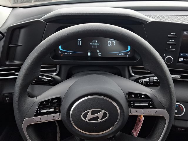 New 2026 Hyundai Elantra SE FWD image 16