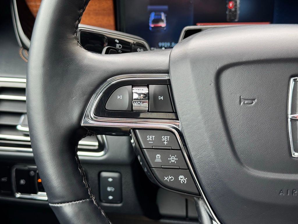 Used 2023 Lincoln Navigator Black Label image 18