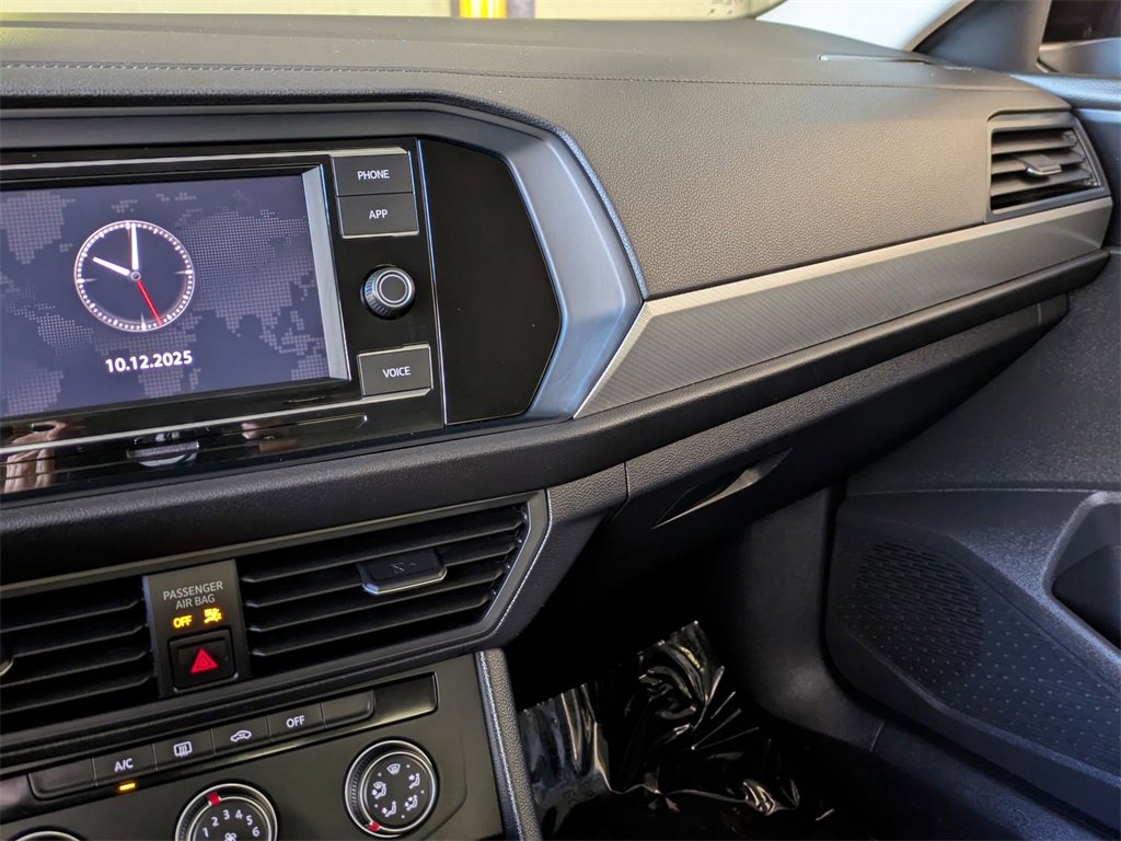 Used 2024 Volkswagen Jetta S image 15