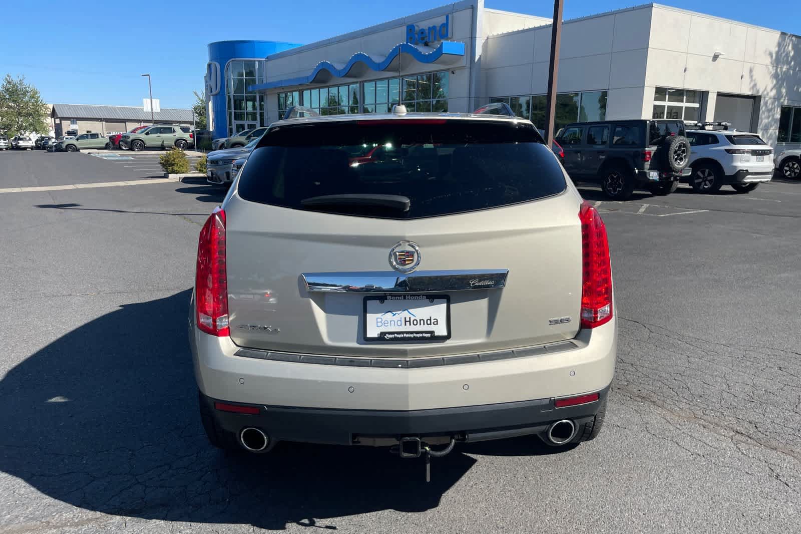 Used 2016 Cadillac SRX Luxury AWD/4WD image 4