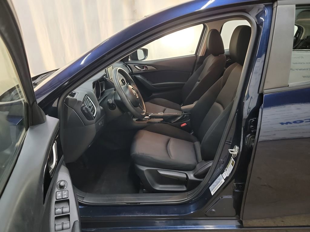 Used 2016 MAZDA MAZDA3 i Sport image 9