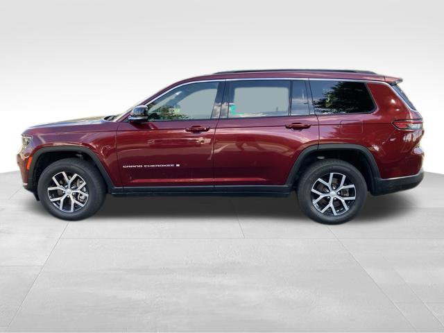 Used 2025 Jeep Grand Cherokee L Limited w/ Trailer Tow Package AWD/4WD image 9