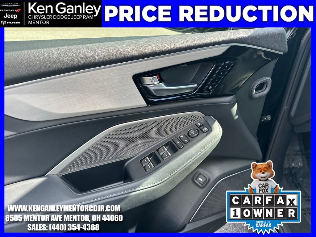 Used 2023 Acura MDX SH-AWD w/ Technology Package image 11