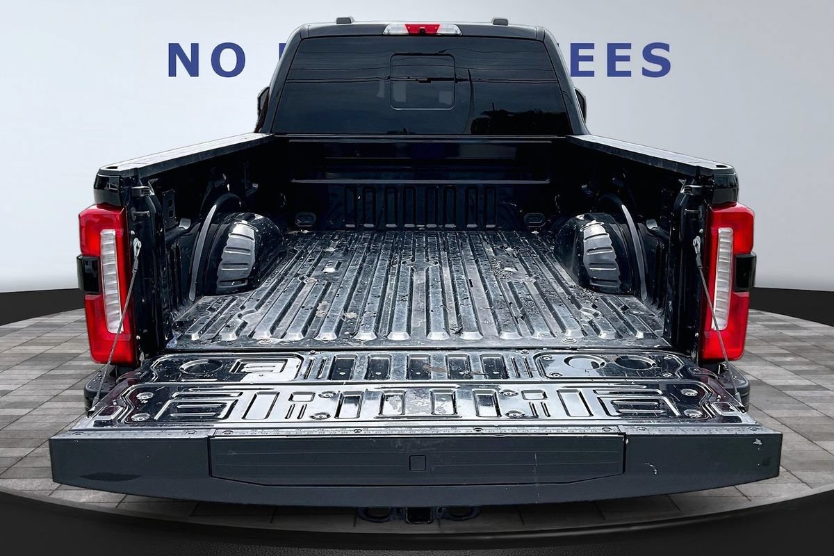Used 2024 Ford F250 Lariat w/ Sport Appearance Package AWD/4WD image 7