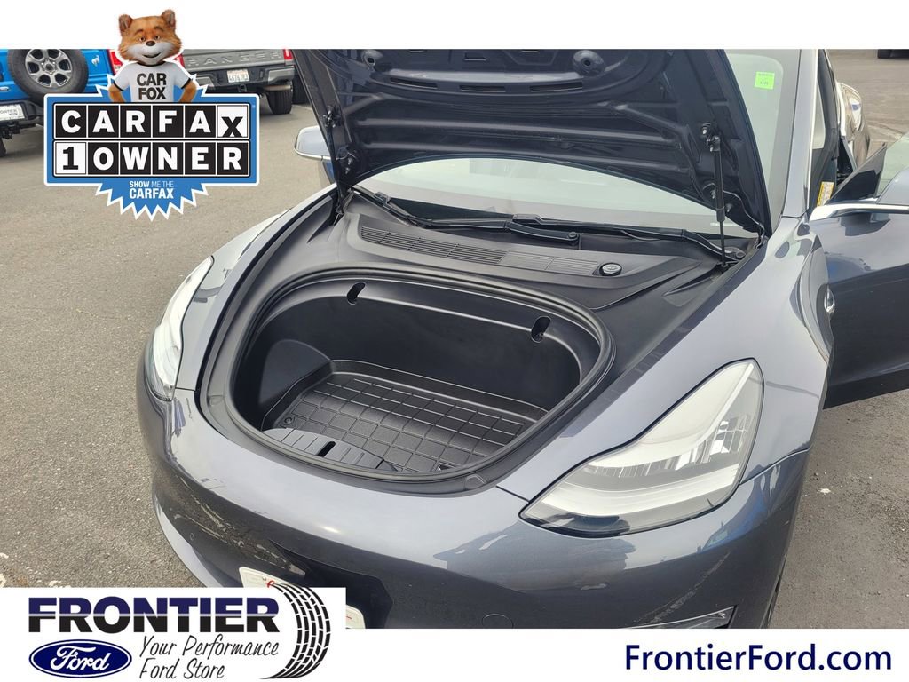 Used 2020 Tesla Model 3 Performance image 28