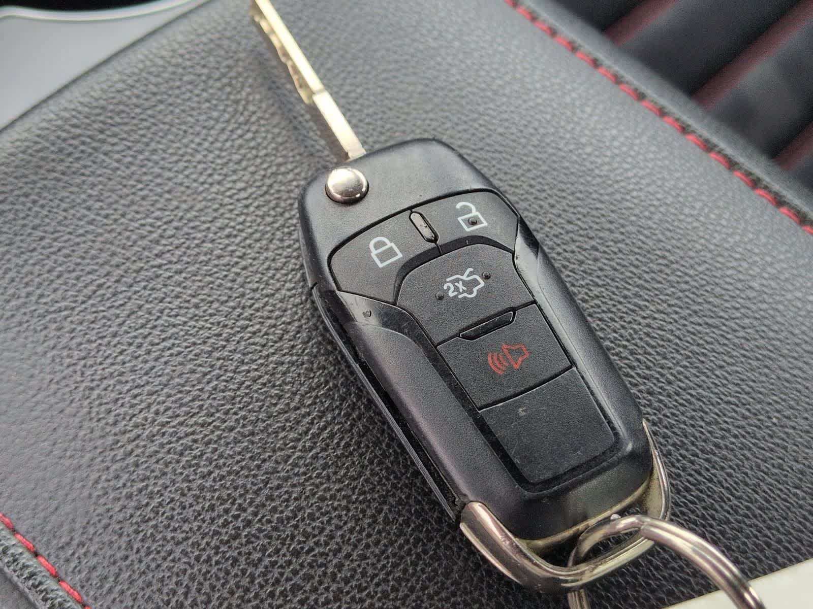 Used 2016 Ford Fusion SE FWD image 34