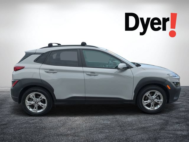 Used 2023 Hyundai Kona SEL w/ Convenience Package FWD image 2