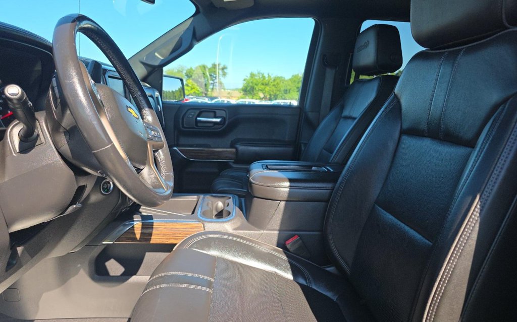 Used 2019 Chevrolet Silverado 1500 High Country w/ Safety Package II AWD/4WD image 8