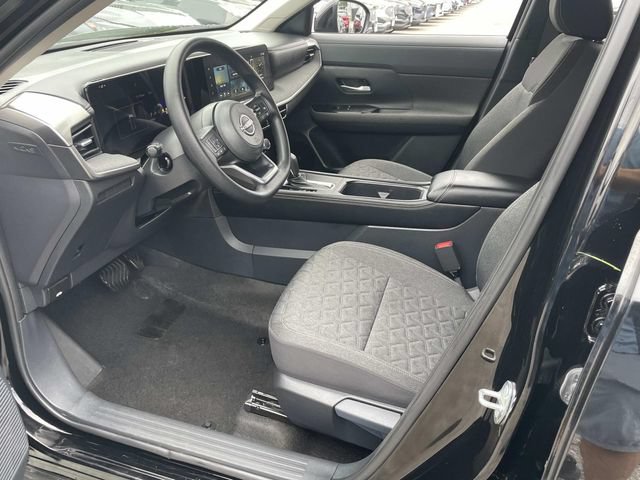 Used 2025 Nissan Kicks SV AWD/4WD image 20