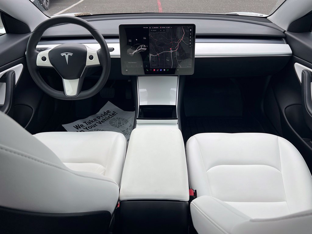 Used 2020 Tesla Model 3 Standard Range Plus RWD image 12