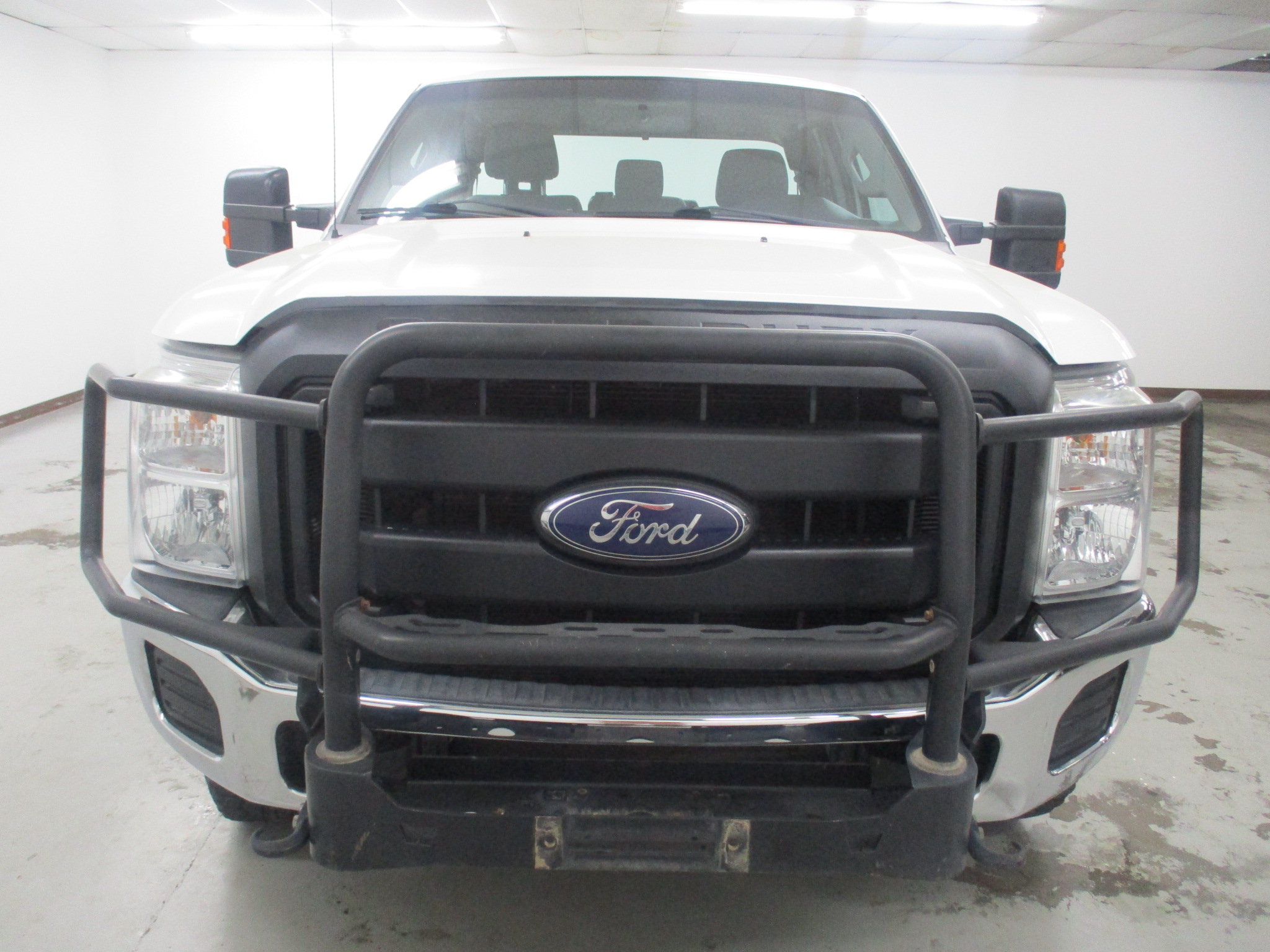 Used 2016 Ford F250 XL w/ Power Equipment Group AWD/4WD image 2