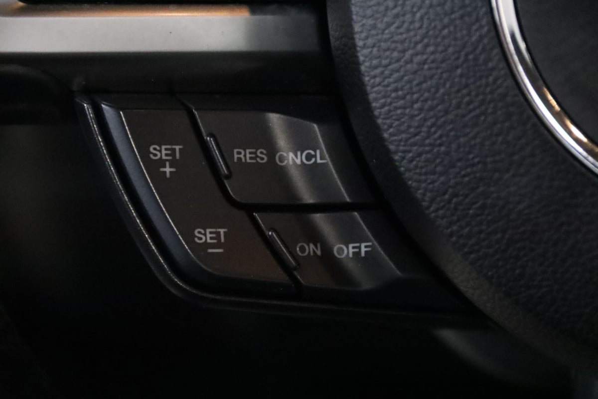 Used 2019 Ford Mustang Premium RWD image 17