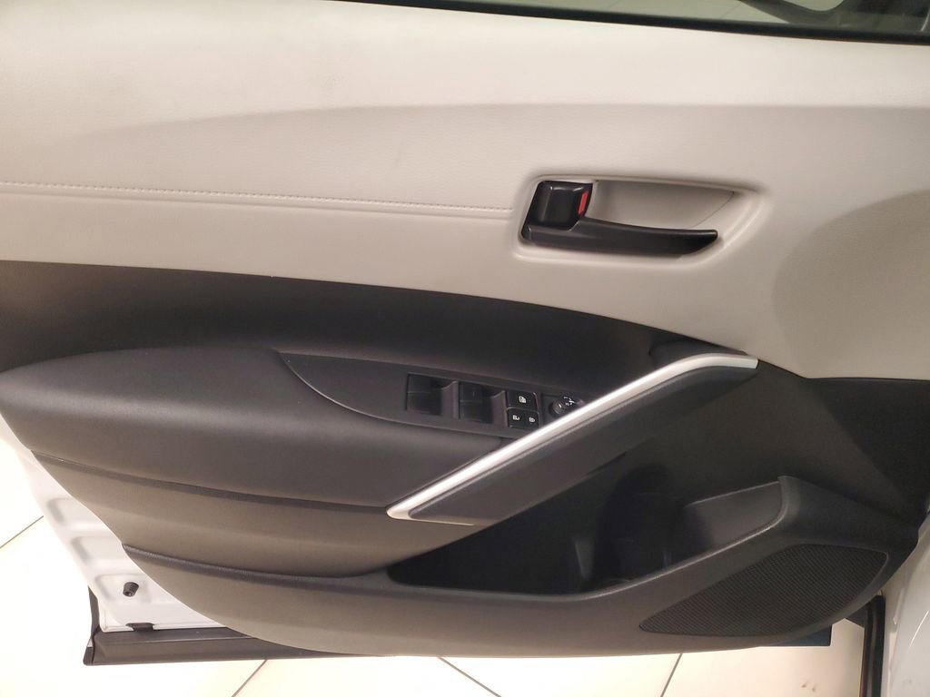 Used 2023 Toyota Corolla Cross L image 17