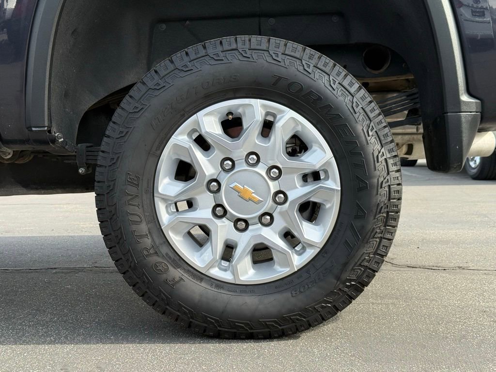 Used 2024 Chevrolet Silverado 2500 LTZ image 13