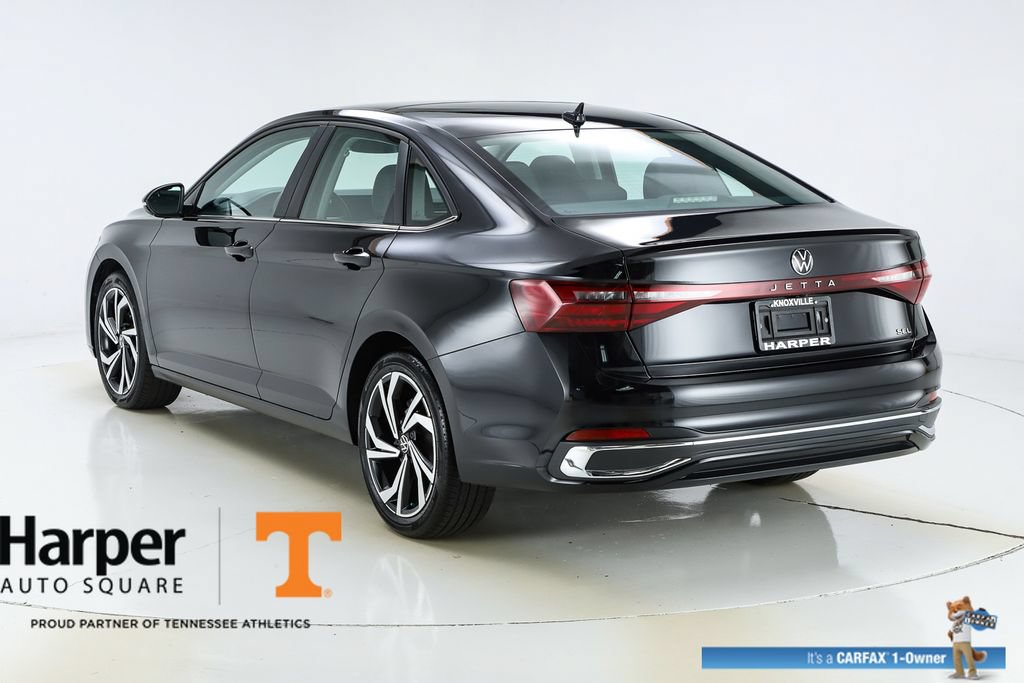 Used 2025 Volkswagen Jetta SEL FWD image 47