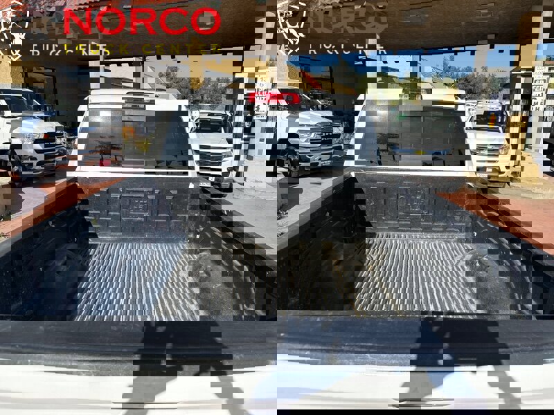 Used 2019 RAM 1500 Classic SLT image 8