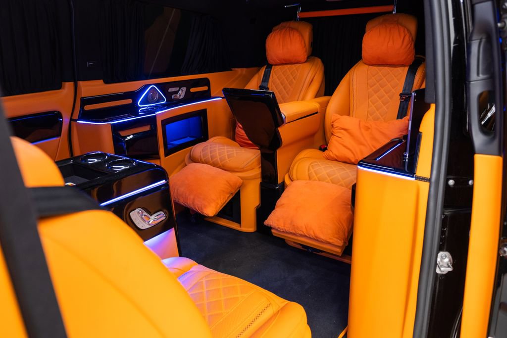 Used 2023 Mercedes-Benz Metris Passenger image 19