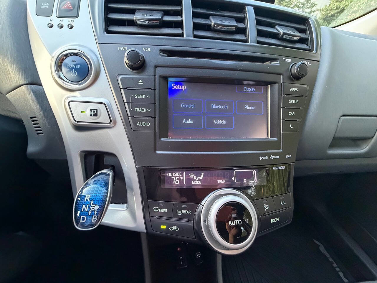 Used 2014 Toyota Prius V Three FWD image 43