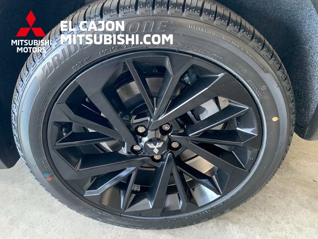 New 2025 Mitsubishi Outlander SEL Black Edition image 7