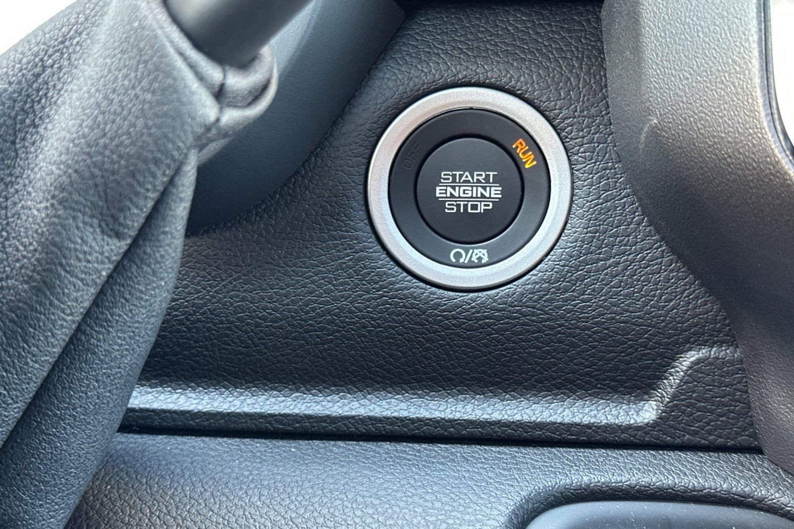 New 2026 RAM 3500 Laramie AWD/4WD image 23