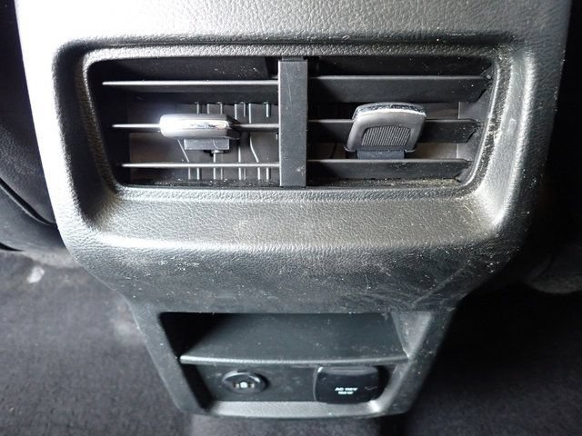 Certified 2024 Ford Edge SEL w/ Convenience Package AWD/4WD image 19