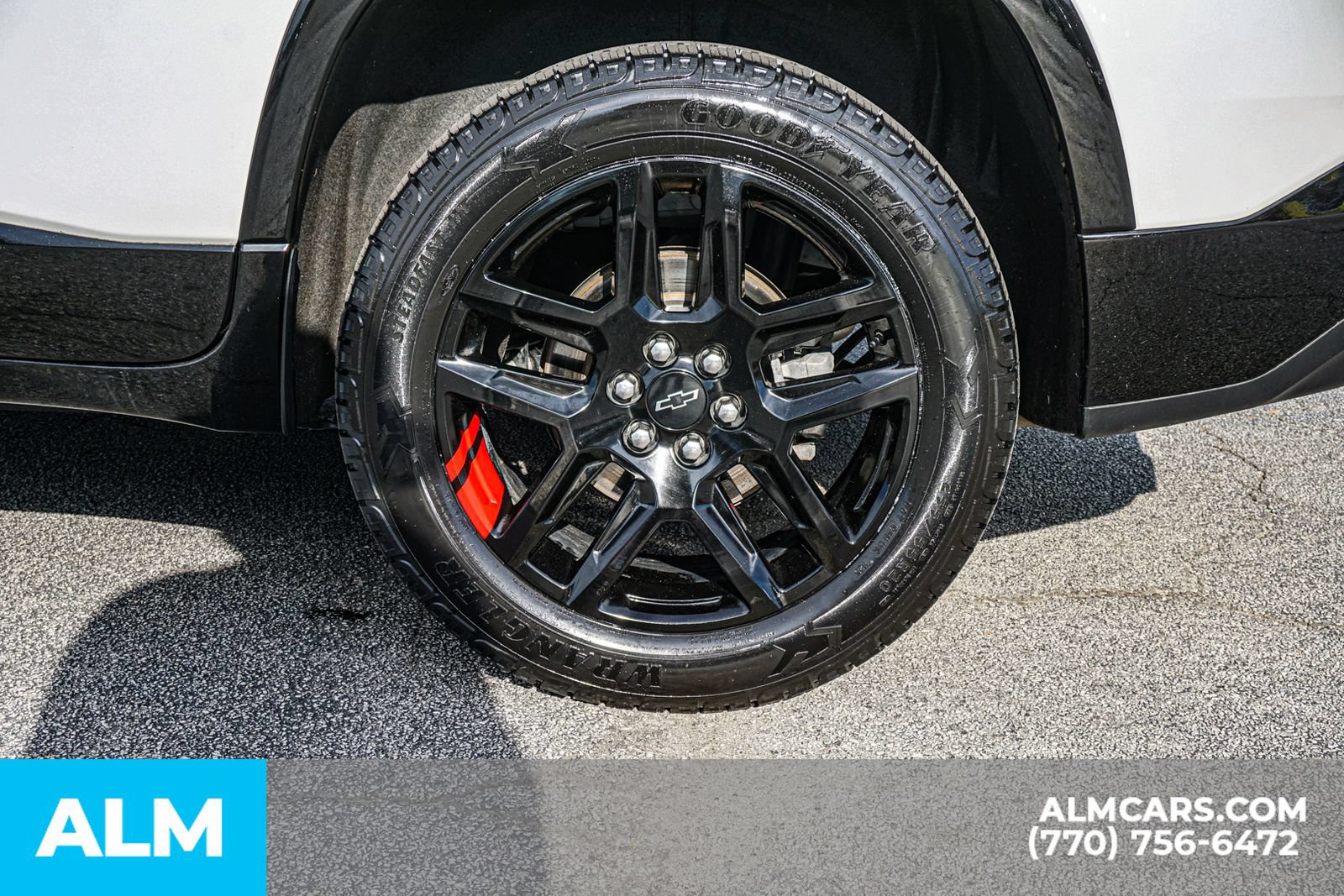 Used 2024 Chevrolet Traverse Premier w/ Redline Edition AWD/4WD image 14